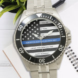 Pensionering politie moderne jaren dan blauwe lijn horloge<br><div class="desc">U kunt uw waardering voor een uitstekende politieagent vieren met deze Thin Blue Line Retirement of Jubileum Police Pocket Watch - Amerikaans vlagontwerp in de kleuren van de vlag van de politie in een modern zwart en blauw ontwerp. Ideaal voor serviceprijzen en Pensioneringscadeaus van de politie. Personaliseer deze politiewacht met...</div>