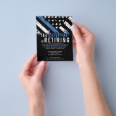 Pensionering van de begrotingspolitie via een blau flyer (Hand)