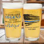 Pensionering van politie in blauwe lijn op maat glas<br><div class="desc">Het Man de mythe de legende! Thin Blue Line Police Retirement Beer Glass . Amerikaans vlagontwerp in de kleuren van de vlag van de politie, modern, zwart-wit en blauw ontwerp. Personaliseer de naam, de afdeling en de pensioendatum van de politieagenten. Bekijk ons collectie voor het afstemmen van uitnodigen van politieagenten,...</div>