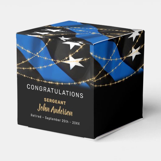 Pensionering van politiefunctionaris met blauwe li bedankdoosjes (Achterkant)