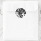 Pensive angel neerkijken ronde sticker (Tas)