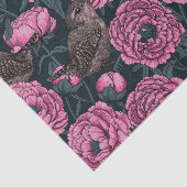 Peonies en draden op donkergrijs tissuepapier (Detail)