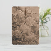Peonies met het licht in sepia bedankkaart (Staand voorkant)