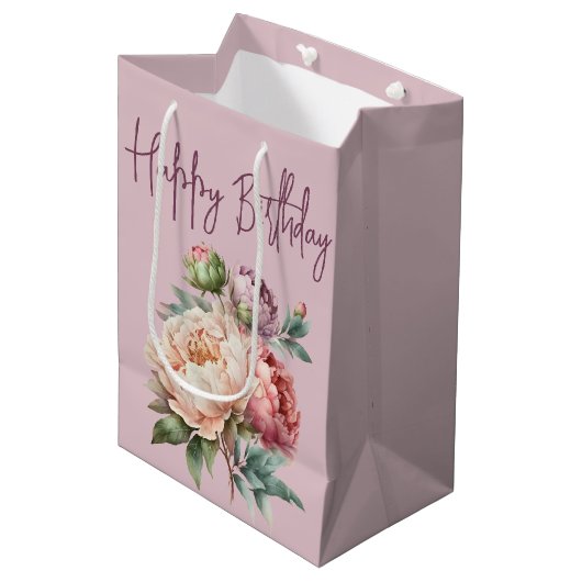 Peony Birthday Bouquet op Roze Medium Cadeauzakje (Voorkant Gekanteld)