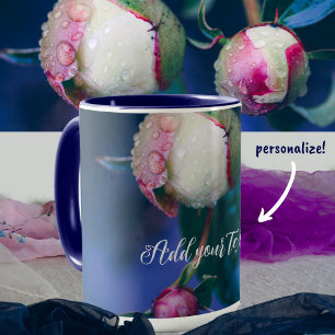 Peony bloemen na regen mok