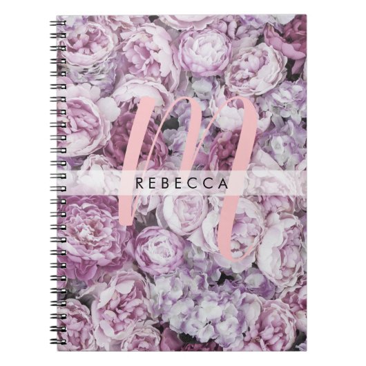 Peony Rozen Floral Pink Script Monogram Notitieboek (Voorkant)