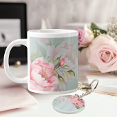 Peony Sage Botanics | Roze Bloem en Goud Acryl Sleutelhanger