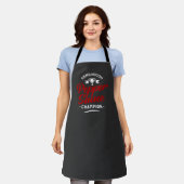 PEPPER SAUCE CHAMPION Donker Schort (Gedragen)