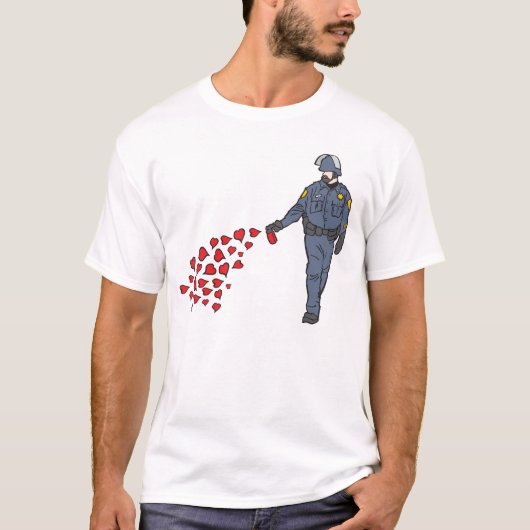 Pepper Spray Cop T-Shirt (Voorkant)