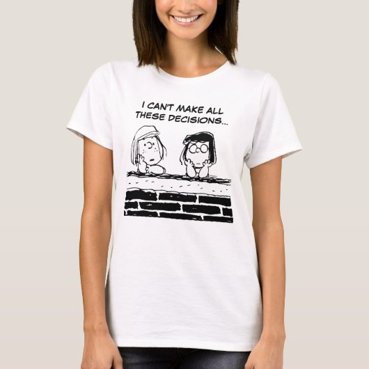 Peppermint Patty & Marcie aan de muur T-shirt (Voorkant)