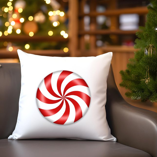 Peppermint Snoep Sierkussen (Add some sweet peppermint candy to your holiday decor with a Christmas pillow.)