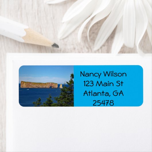 Percé Rock in de Golf van de St. Lawrence Etiket (Insitu)