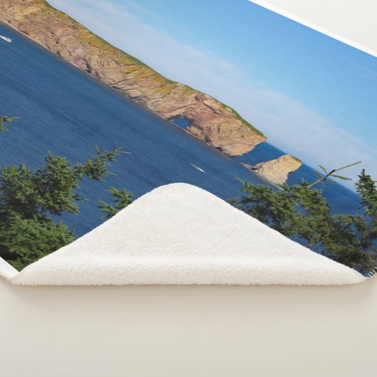 Percé Rock in de Golf van de St. Lawrence Sherpa Deken (3/4)