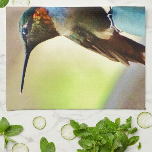 Perched Ruby en Green Little Hummingbird Theedoek (Gevouwen)