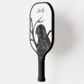 Peregrine Falcon in boomtakken met handschrift Pickleball Paddle (Links)