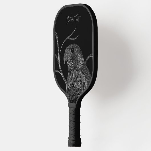 Peregrine Falcon in boomtakken met handschrift Pickleball Paddle (Links)