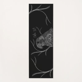 Peregrine Falcon in boomtakken met handschrift Yogamat