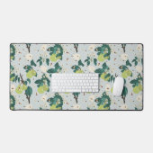 Peren en bijen in een bloementuin Keuken Bureaumat (Keyboard & Muis)