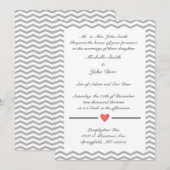 Perfect Chevron Wedding Invitation in Coral & Grey Kaart (Voorkant / Achterkant)