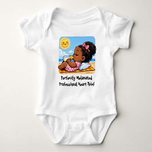 Perfect getint - Zonnebaddende baby meisje Romper (Voorkant)