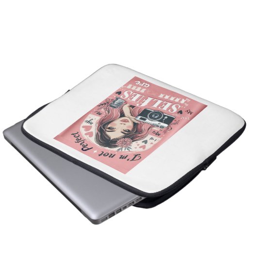 Perfect Girl Laptop Sleeve (Voorkant onderkant)