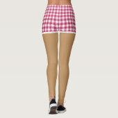 Perfecte benen in moderne kersenrode geruite short leggings (Achterkant)