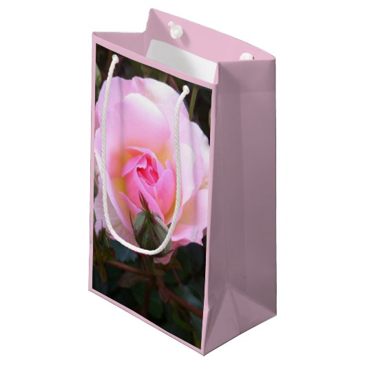 Perfecte Engelse roze Rose Klein Cadeauzakje (Voorkant Gekanteld)
