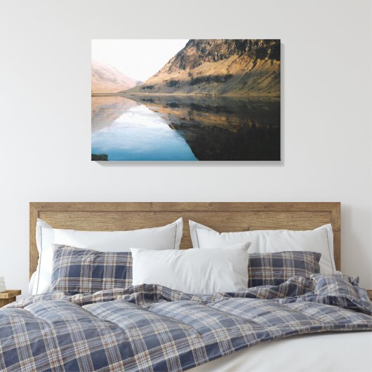 Perfecte reflecties canvas afdruk (Insitu (Slaapkamer))