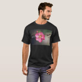 Perfecte roze bloeiende kweepel t-shirt (Voorkant volledig)