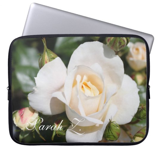 Perfecte witte rozenbloemen, laptop hoesje. met na sleeve (Voorkant)
