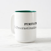 Perfectie is Procrastination in Disguise Tweekleurige Koffiemok (Voorkant links)
