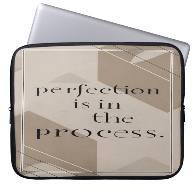 Perfectie Zit In Het Proces Laptop Sleeve (Voorkant)