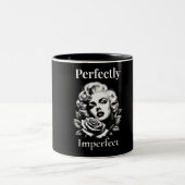 Perfectly Imperfect – Marilyn Noir Tweekleurige Koffiemok (Center)