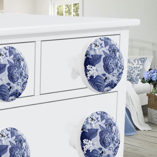 Periwinkle Blue  botanisch en bugs Floral Keramische Knop