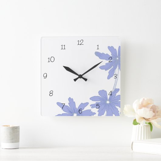 Periwinkle Blue Daisies Square Clock Vierkante Klok (Huis)