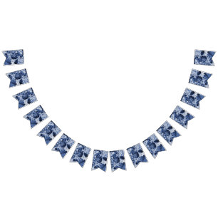 Periwinkle Blue Floral Toile No.1  Vlaggetjes