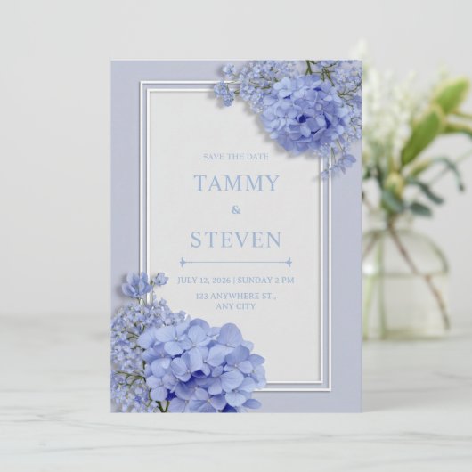 Periwinkle Blue Hydrangea Botanical Frame Wedding Kaart (Staand voorkant)