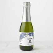 Periwinkle Blue Modern Floral Wedding Sparkling Wijnetiket (Voorkant)