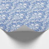 Periwinkle Blue White Floral Swirl Damask 2 Cadeaupapier (Hoek)
