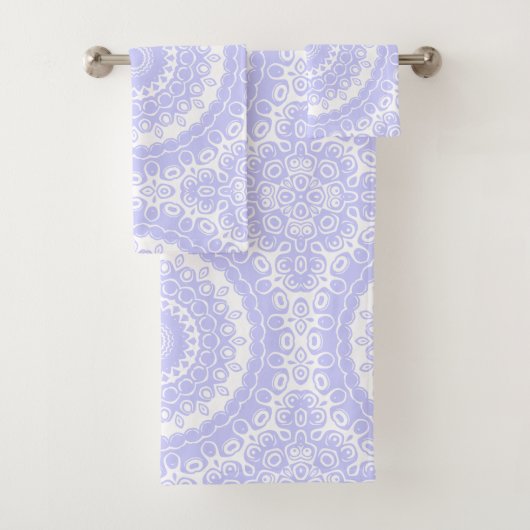 Periwinkle Dream Mandala Pattern Bad Handdoek (Insitu)
