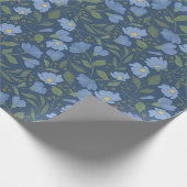 Periwinkle en Navy Blue  Floral Pattern Cadeaupapier (Hoek)
