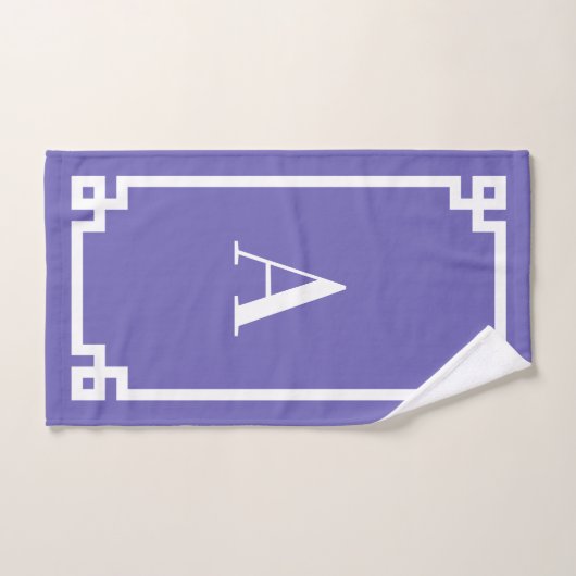 Periwinkle en White Greek Key Border Monogram Bad Handdoek (Handdoek)