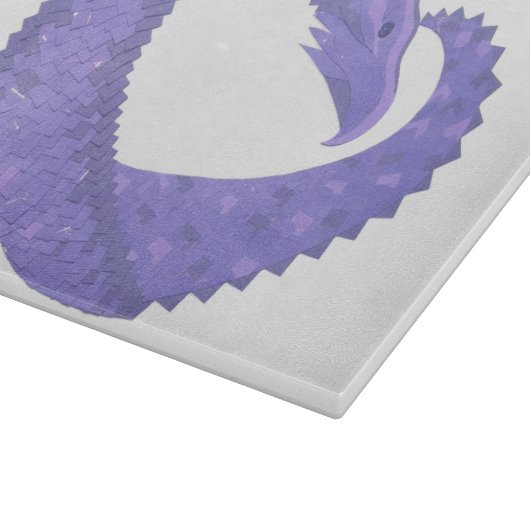 Periwinkle hartdraak op wit snijplank (Hoek)