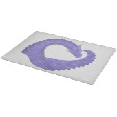 Periwinkle hartdraak op wit snijplank (Hoek)