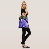 Periwinkle hydrangeas paarse blauwe bloem tote bag (Op model)