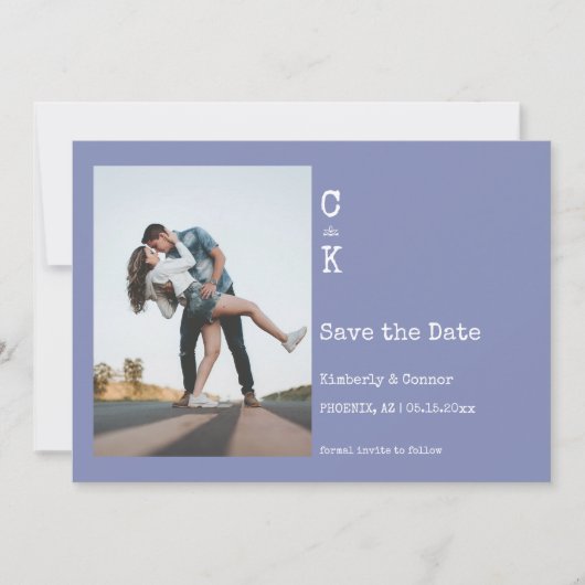 Periwinkle minimalistisch monogram foto save the date (Voorkant)