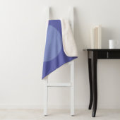 Periwinkle & Pink Sherpa Deken (In situ)