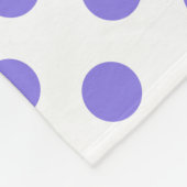 Periwinkle polka-stippen fleece deken (Hoek)