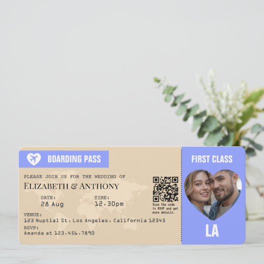 Periwinkle & Warm Sand Boarding Pass Wedding Kaart (Staand voorkant)