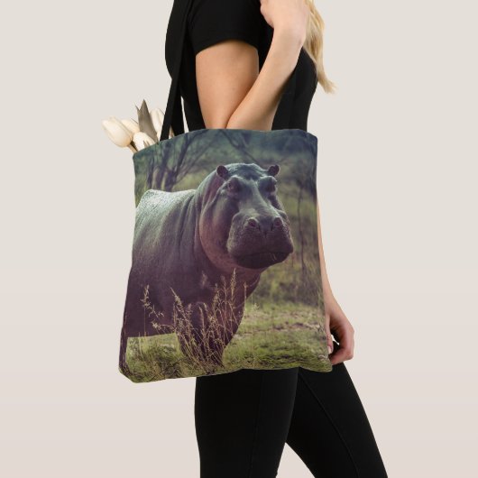 Permanente Hippo Posing in camera in Africa Foliag Tote Bag (Dichtbij)